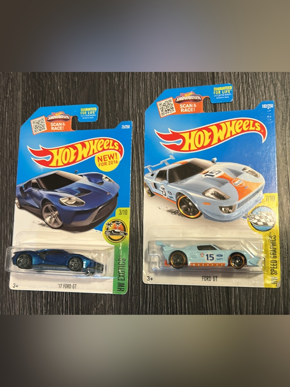 Hot Wheels '17 Ford GT and Ford GT Gulf Racing